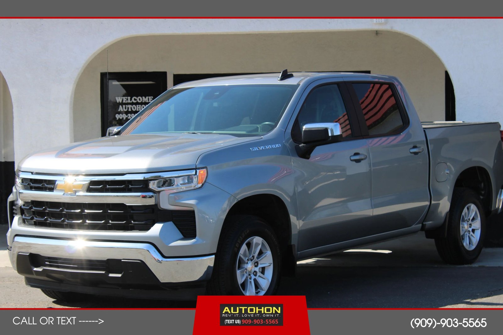 Used 2025 Chevrolet Silverado 1500 LT RWD image 1
