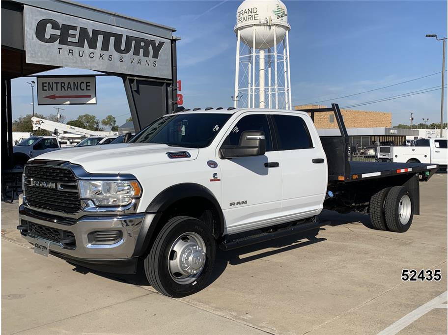 Used 2024 RAM 5500 SLT w/ Quick Order Package 2YG SLT AWD/4WD image 1