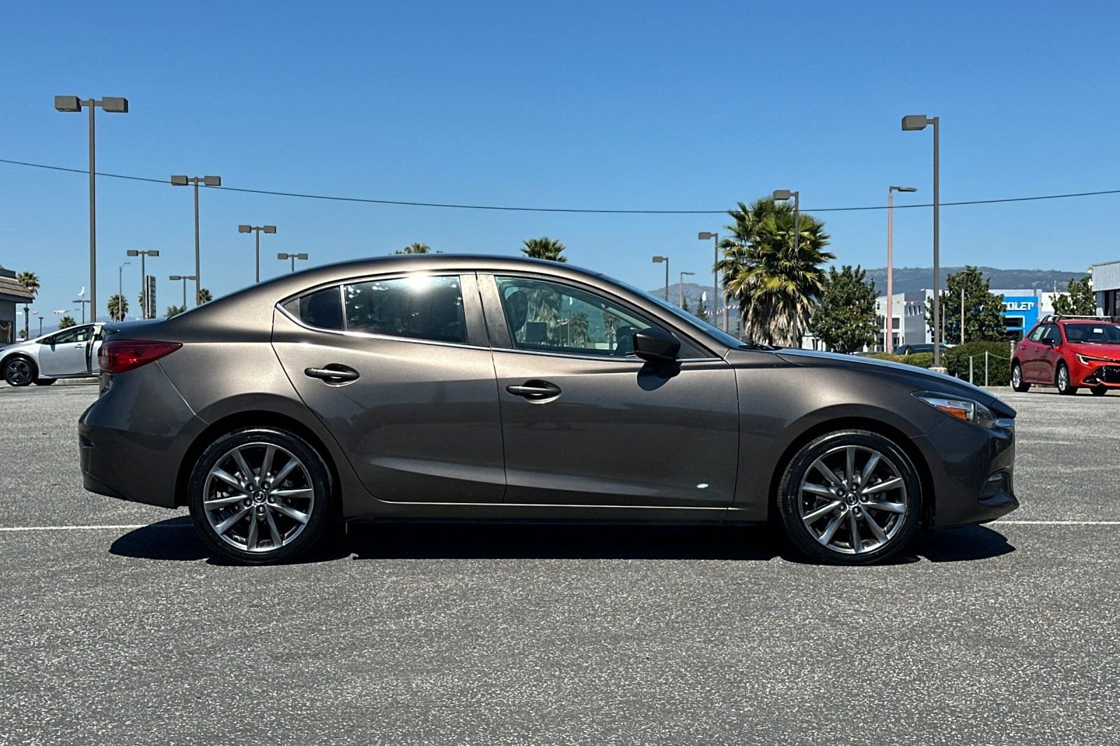Used 2018 MAZDA MAZDA3 Touring video 3