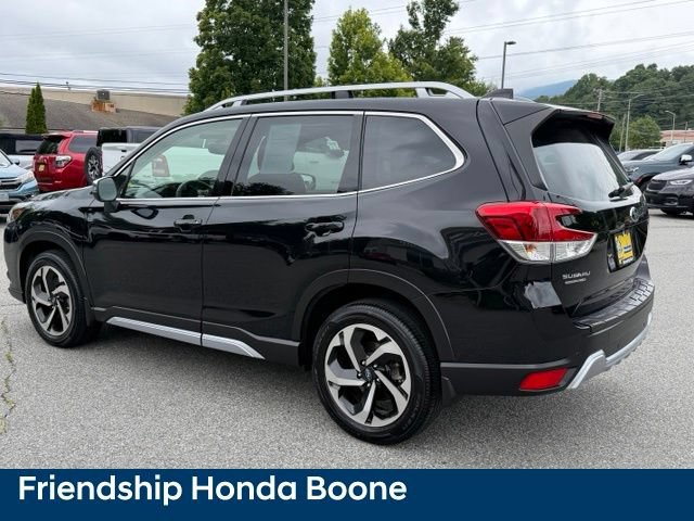 Used 2023 Subaru Forester Touring AWD/4WD image 7