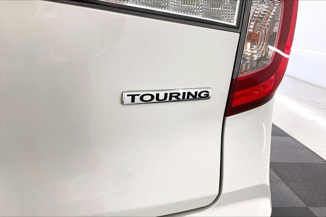 Used 2021 Honda Pilot Touring image 7
