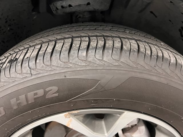 Used 2025 Chevrolet Trax LT FWD image 16