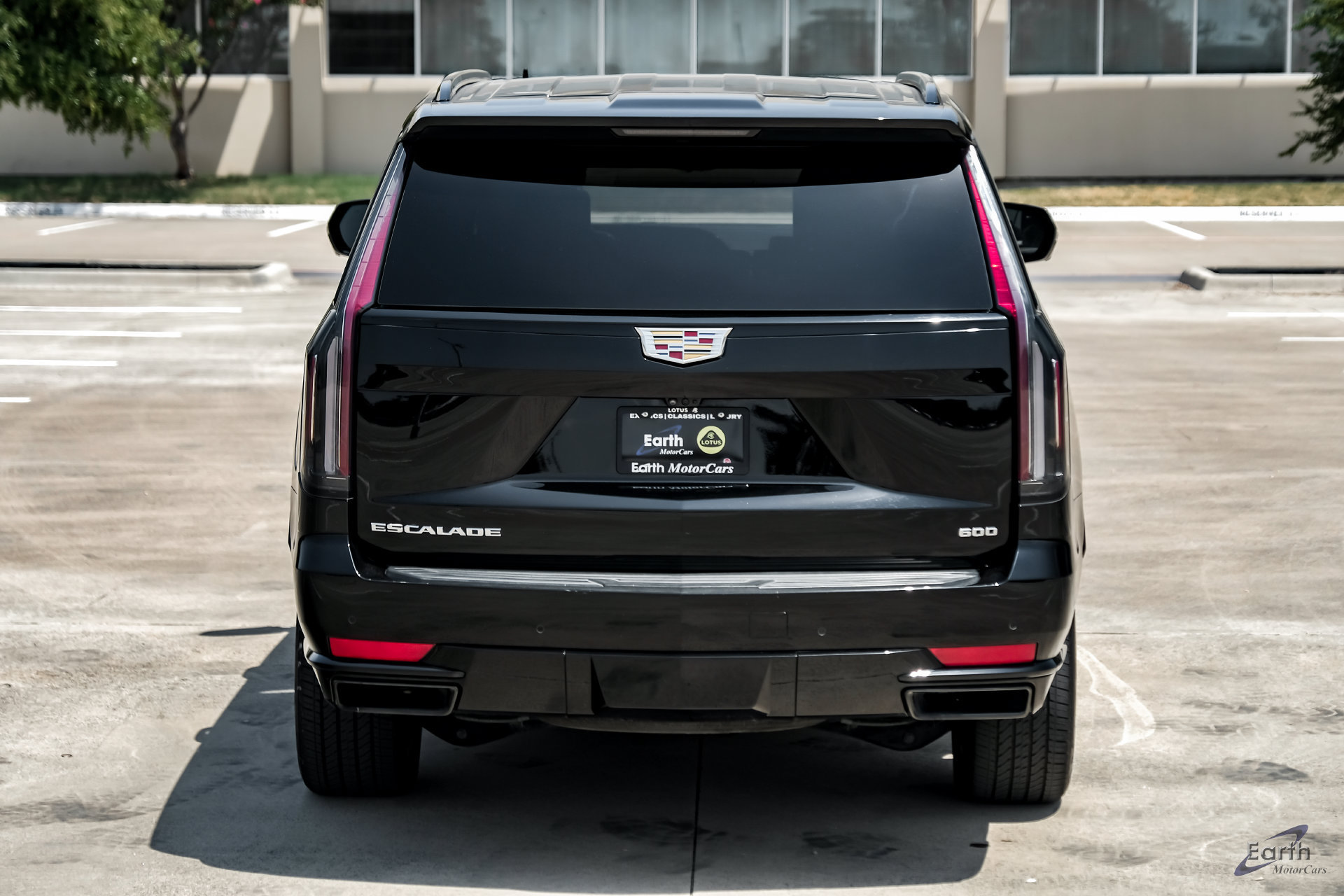 Used 2023 Cadillac Escalade Sport Platinum AWD/4WD image 13