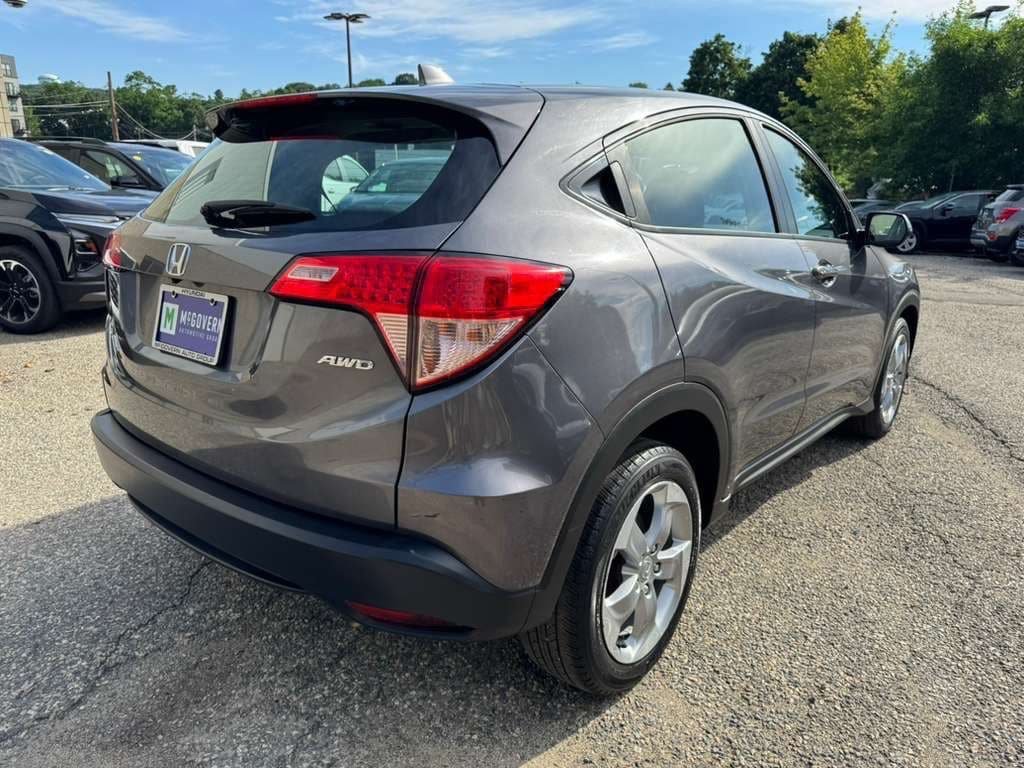 Used 2016 Honda HR-V LX image 7