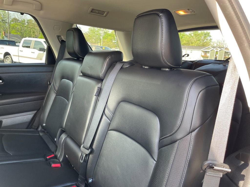 Used 2025 Nissan Pathfinder SL AWD/4WD image 44