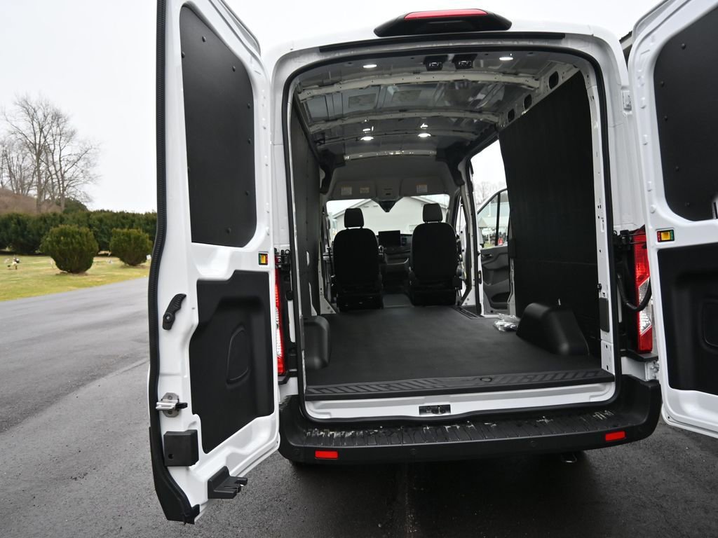 New 2026 Ford Transit 250 148 Medium Roof w/ Load Area Protection Package image 93