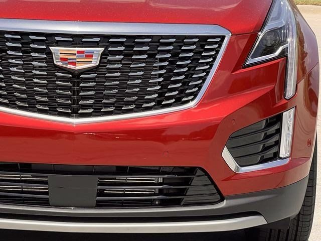 New 2026 Cadillac XT5 Premium Luxury w/ Driver Assist Package FWD image 8