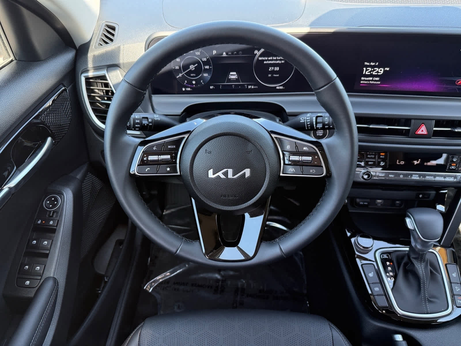 Used 2025 Kia Seltos EX w/ EX Sunroof Package image 14