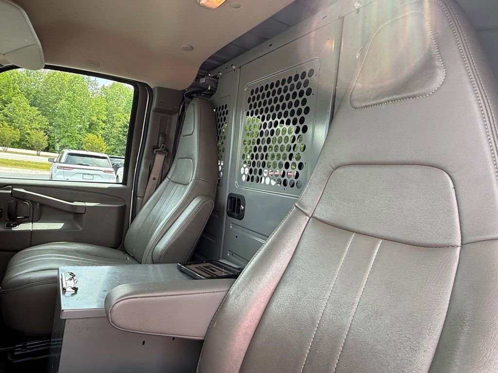 Used 2023 GMC Savana 2500 w/ Driver Convenience Package RWD image 11