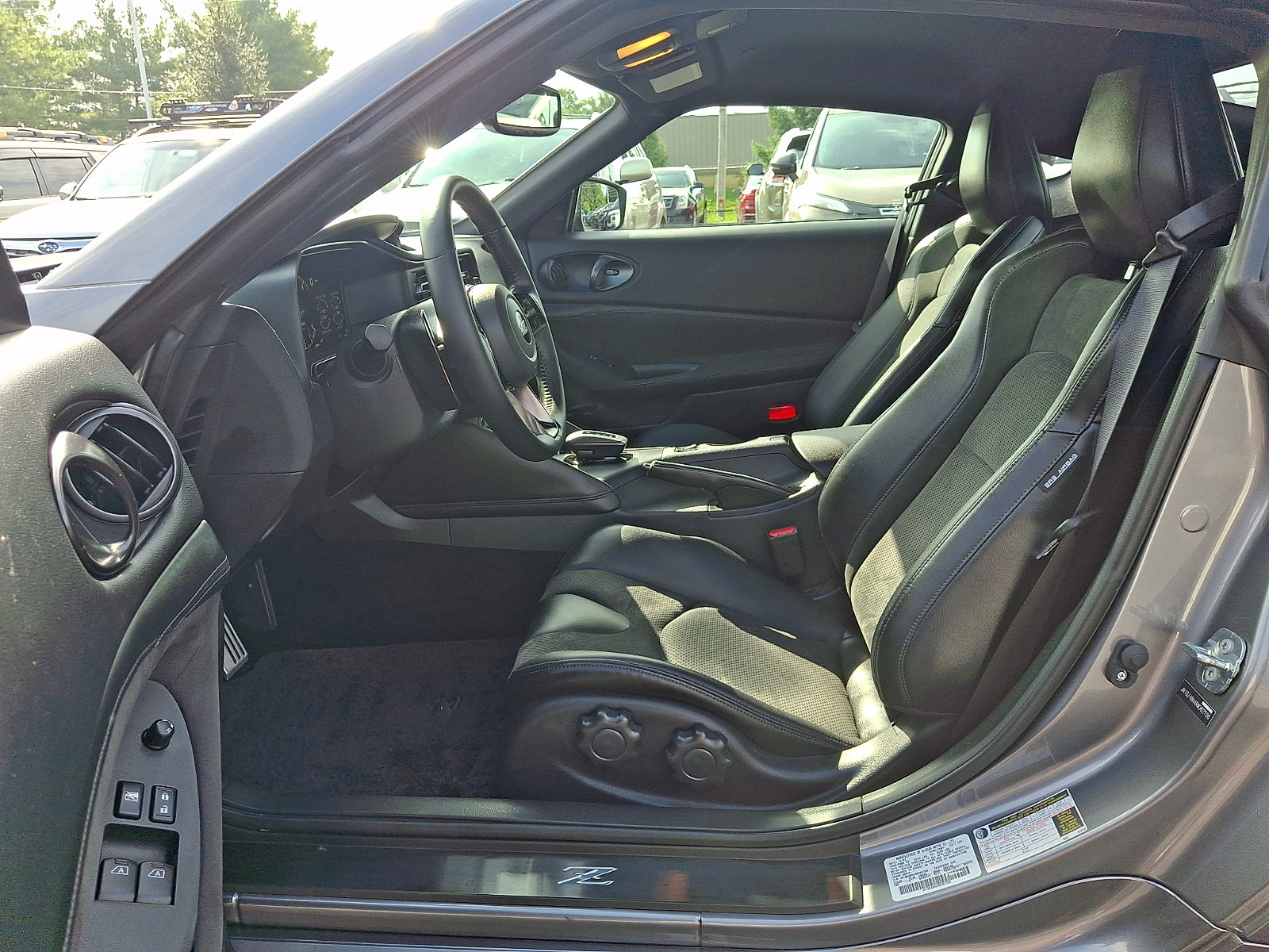 Certified 2024 Nissan Z Performance w/ Floor Mat Package RWD image 12