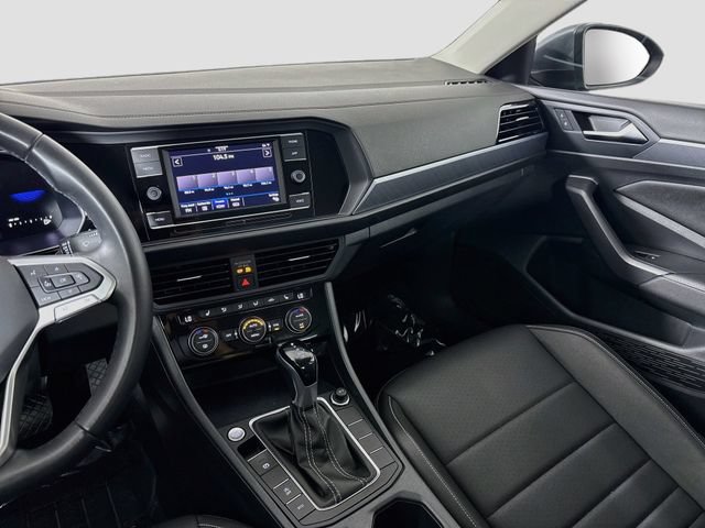 Certified 2024 Volkswagen Jetta SE FWD image 24