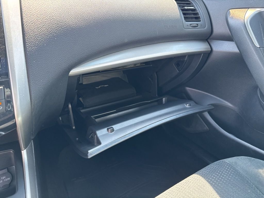 Used 2015 Nissan Altima 2.5 SV w/ Convenience Package FWD image 23