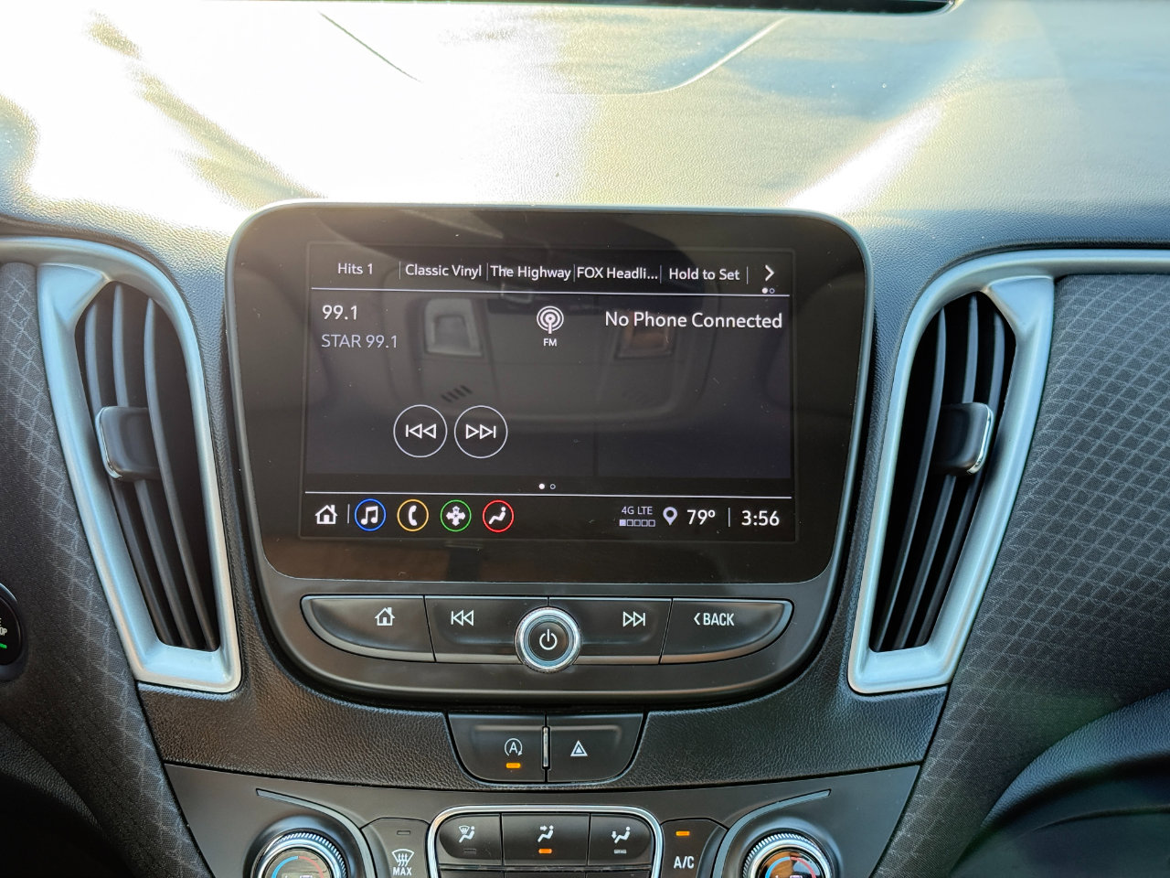 Used 2023 Chevrolet Malibu LT image 55