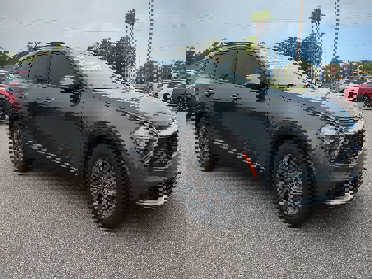 Used 2023 Kia Sportage SX image 2