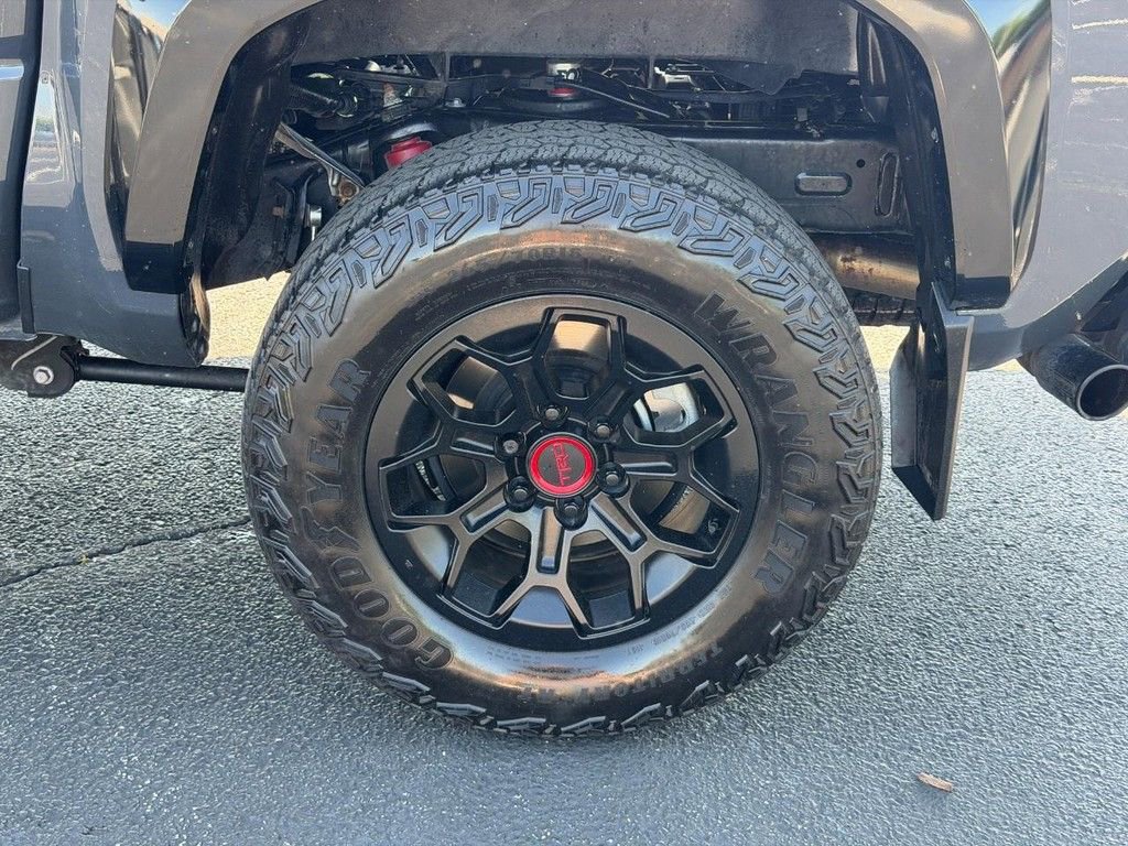 Certified 2024 Toyota Tacoma TRD Pro AWD/4WD image 9