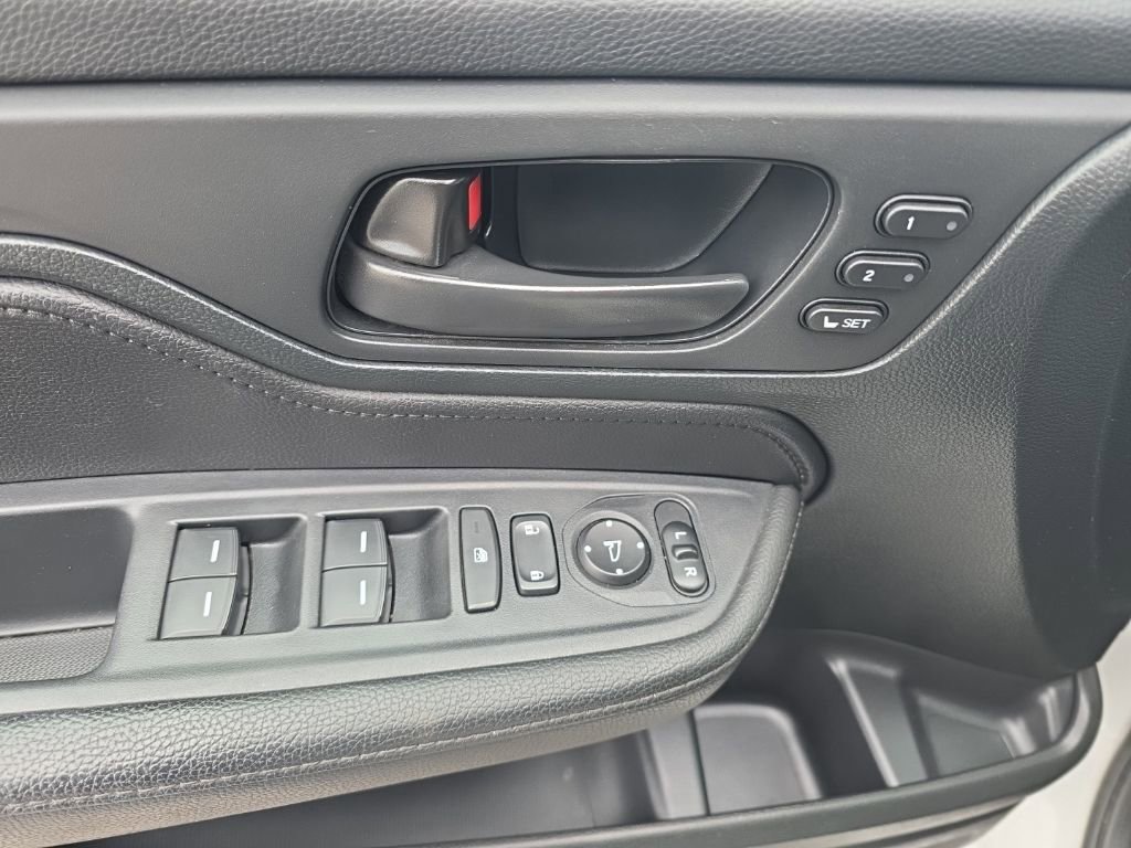 Used 2023 Honda Odyssey Sport image 14