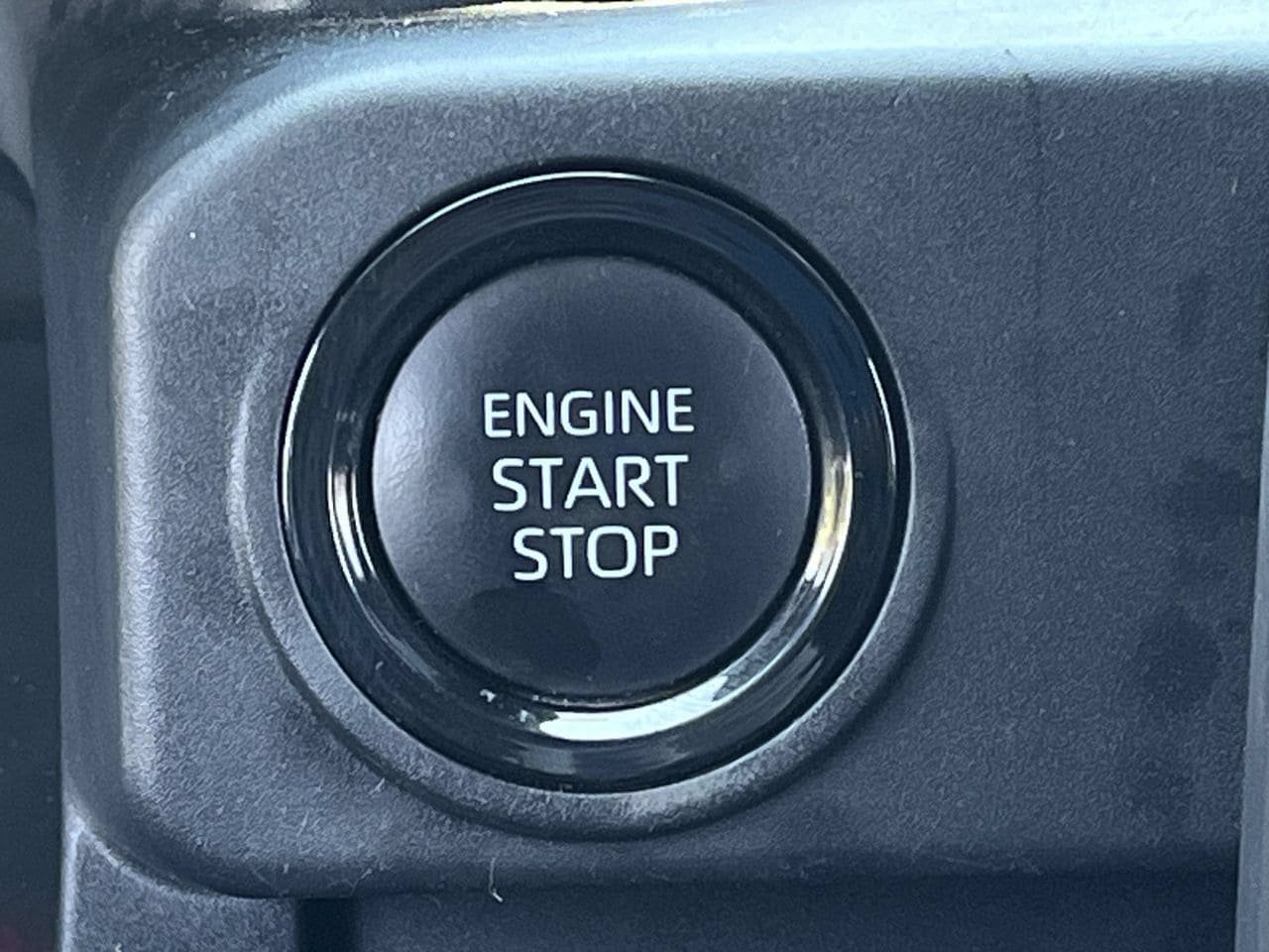 Used 2025 Toyota Tacoma SR AWD/4WD image 19