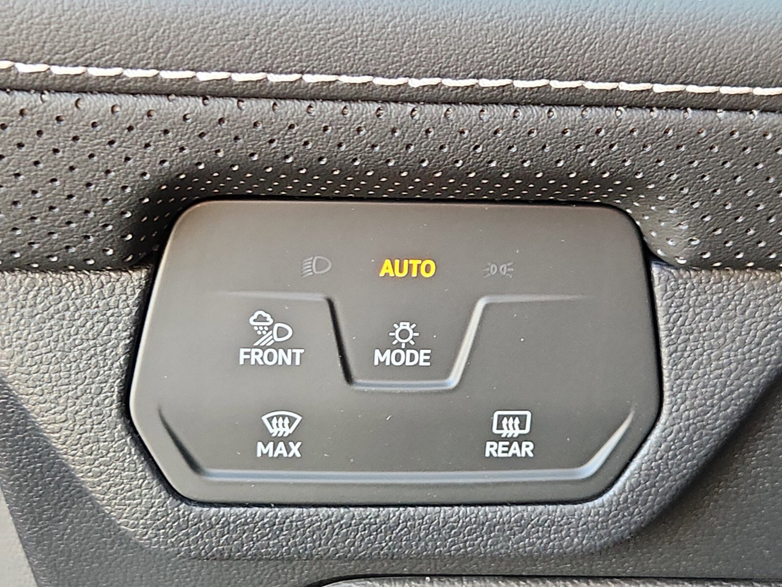 New 2026 Volkswagen Atlas Cross Sport SEL Premium R-Line image 19