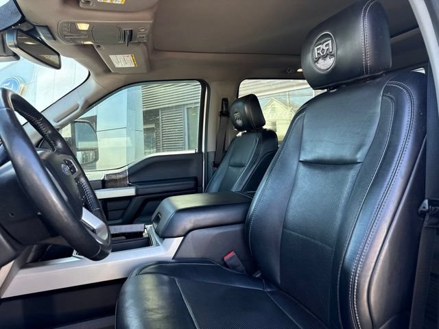 Used 2019 Ford F250 Lariat w/ Lariat Ultimate Package AWD/4WD image 12