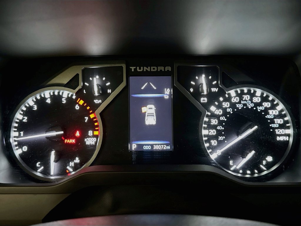 Used 2023 Toyota Tundra Limited AWD/4WD image 12