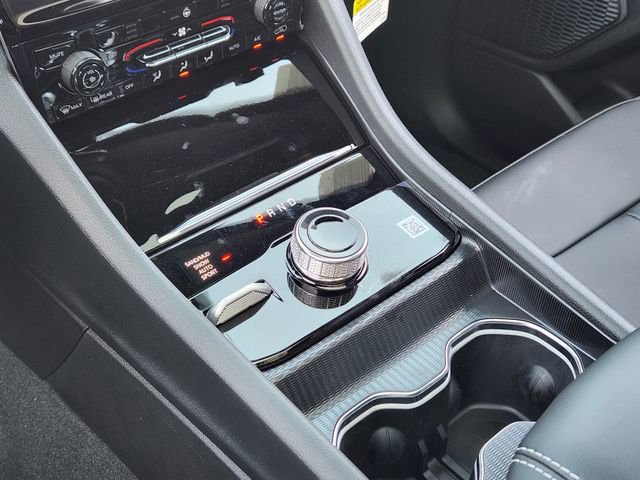 New 2025 Jeep Grand Cherokee Limited w/ Black Appearance Package AWD/4WD image 16
