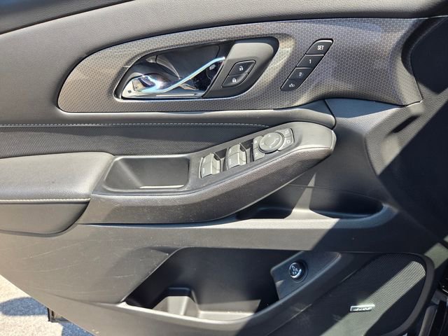 Used 2023 Chevrolet Traverse Premier w/ Redline Edition image 31