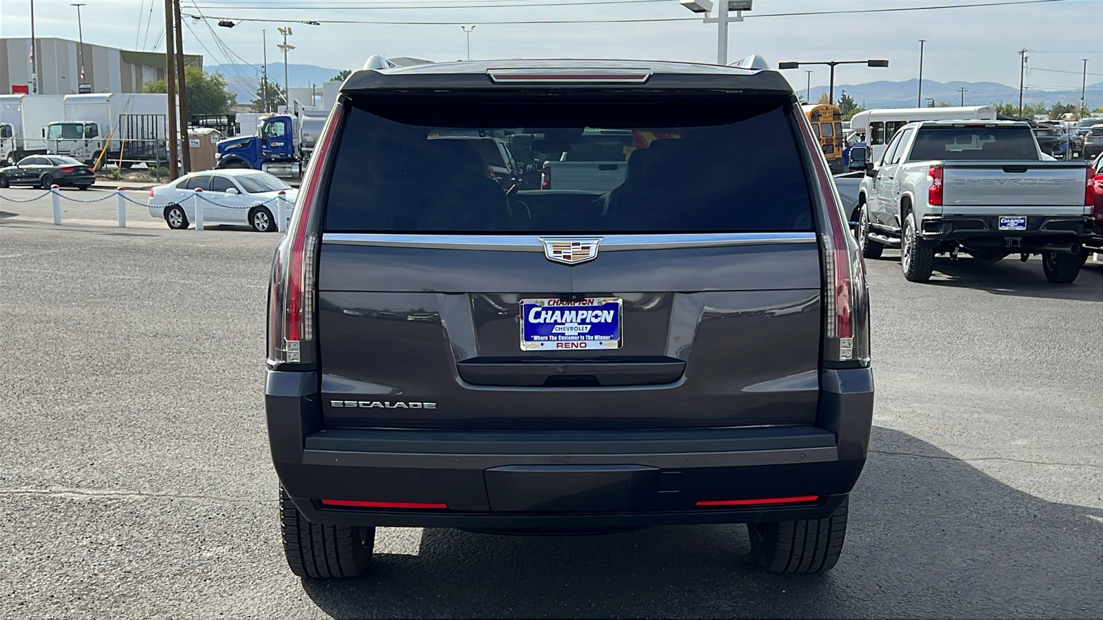 Used 2017 Cadillac Escalade Premium Luxury image 6