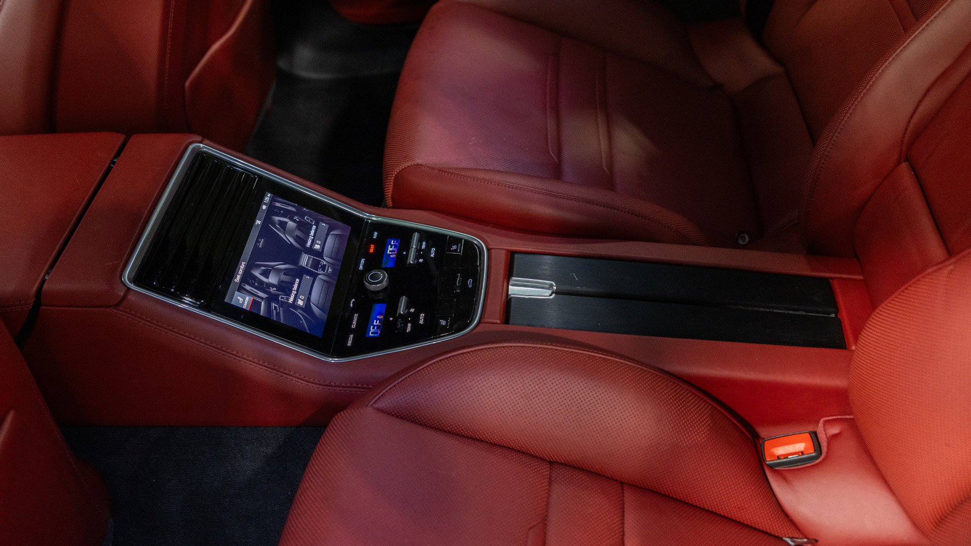 Used 2020 Porsche Panamera GTS image 68