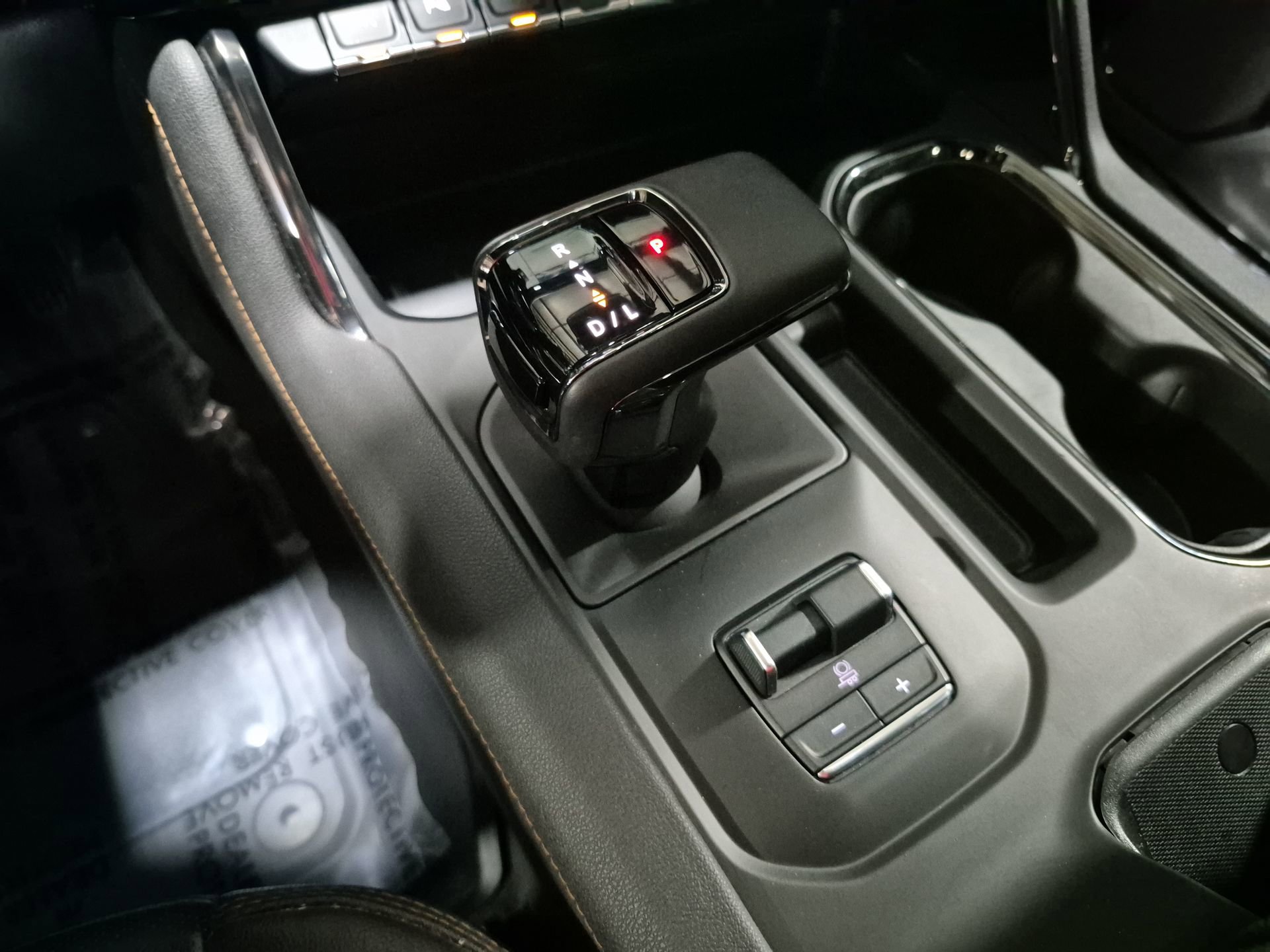 Certified 2024 GMC Sierra 1500 AT4 w/ Technology Package AWD/4WD image 17
