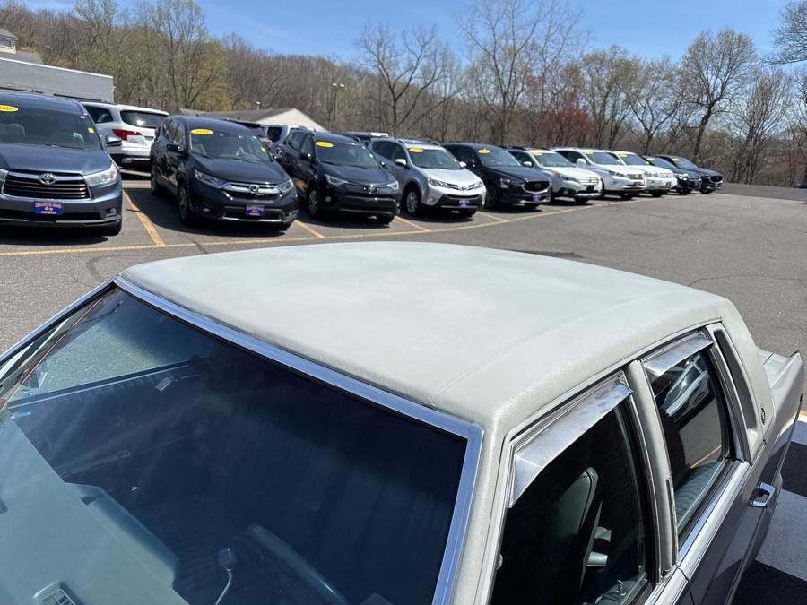 Used 1989 Cadillac Brougham image 9