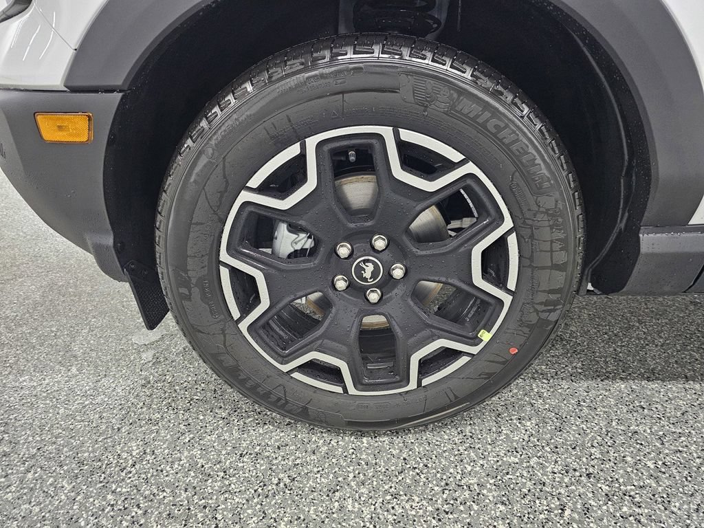 New 2026 Ford Bronco Sport Outer Banks AWD/4WD image 8