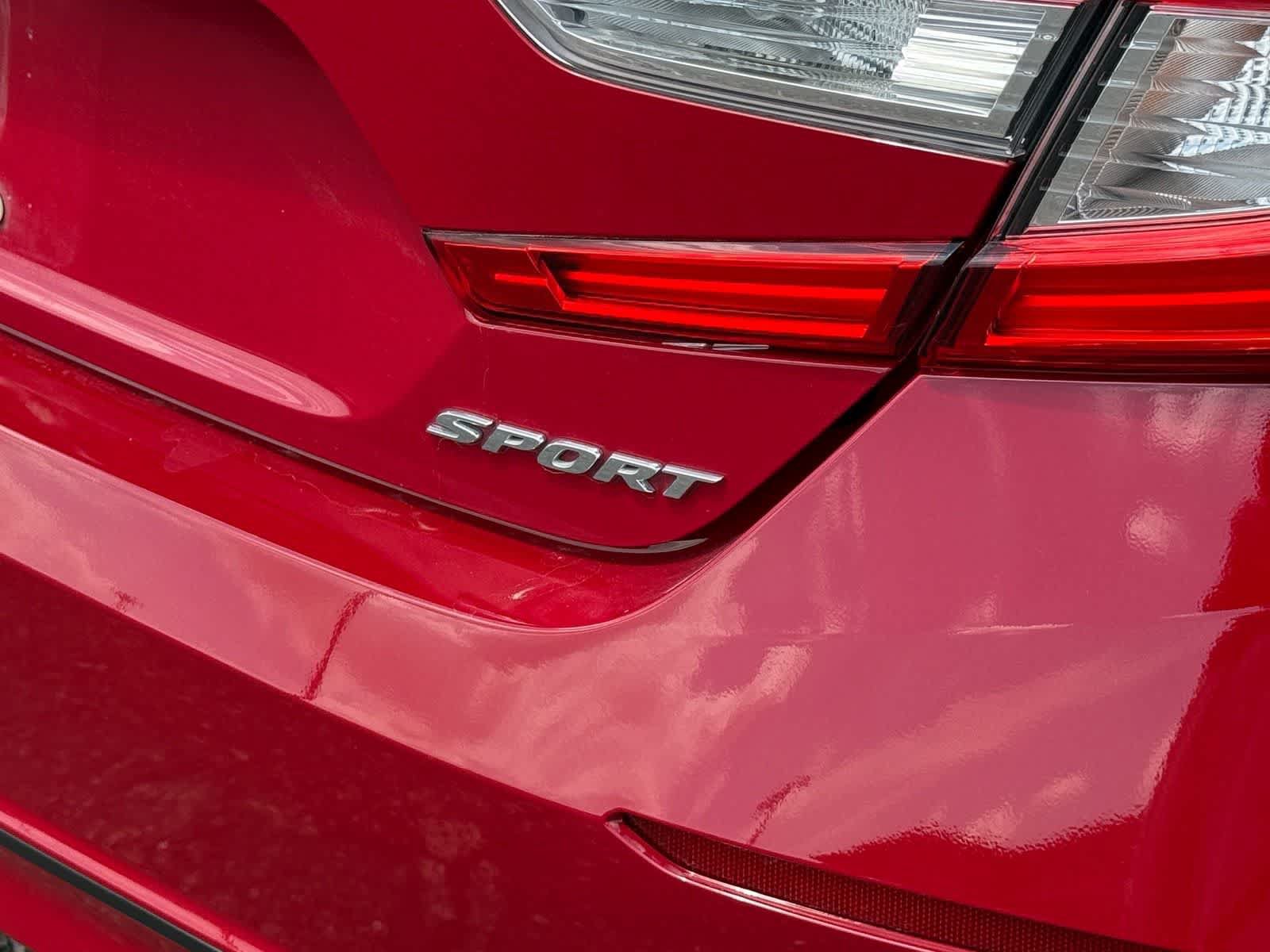 Used 2018 Honda Accord Sport image 8