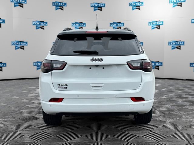 Certified 2025 Jeep Compass Limited w/ High Altitude Package image 5