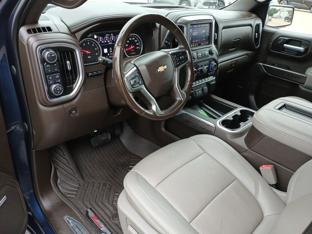 Used 2021 Chevrolet Silverado 1500 LTZ w/ Technology Package AWD/4WD image 10
