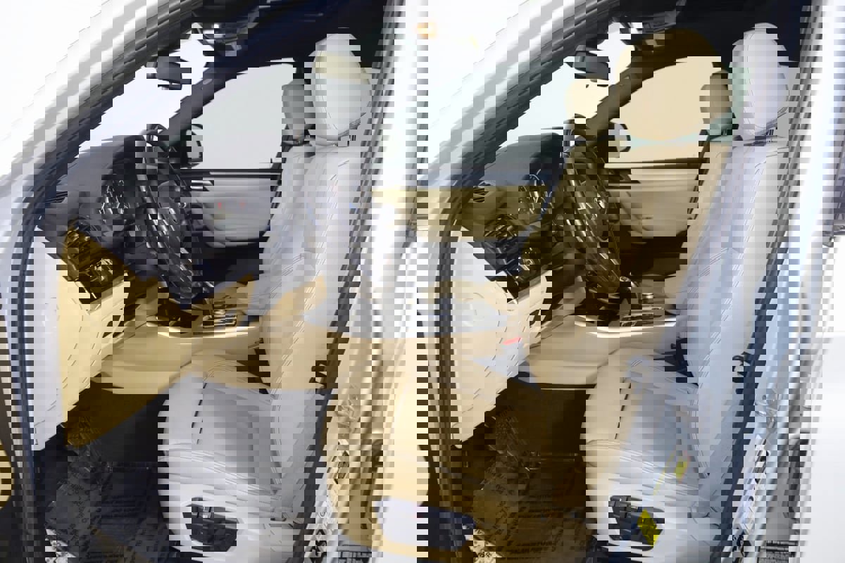 Used 2018 BMW X4 M40i image 12