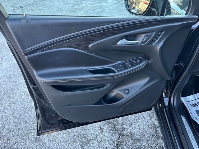 Used 2017 Buick Envision Essence image 10