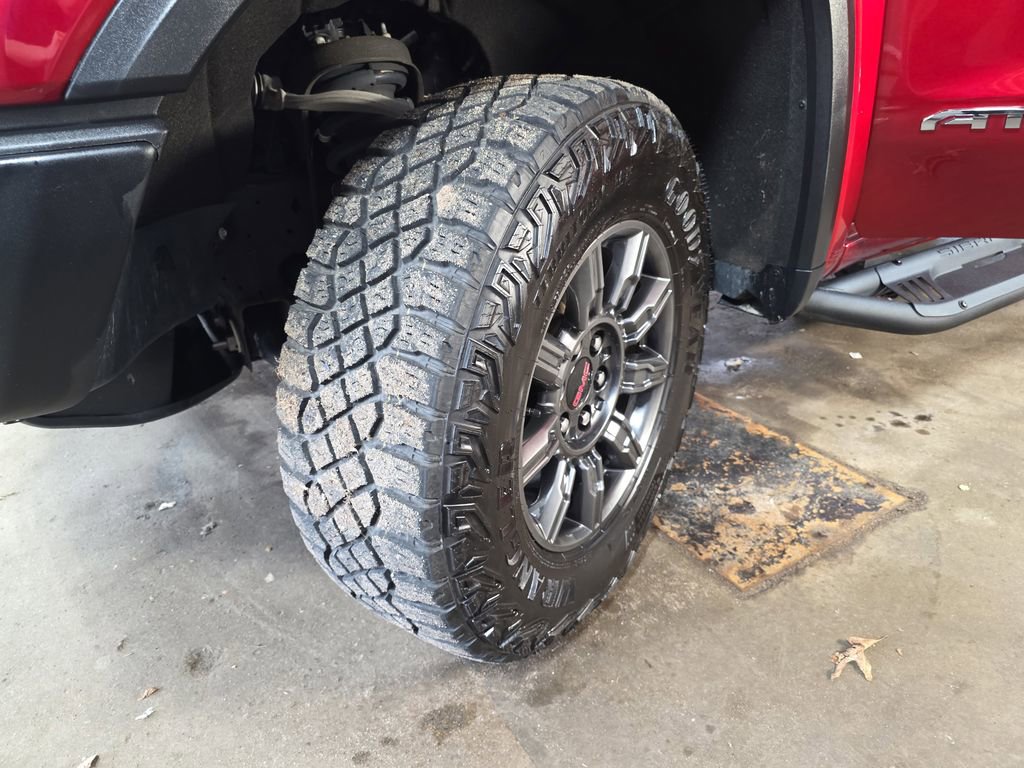 Used 2024 GMC Sierra 1500 AT4X AWD/4WD image 34