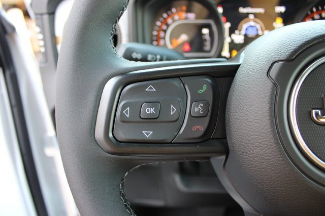 New 2026 Jeep Gladiator Sport AWD/4WD image 19