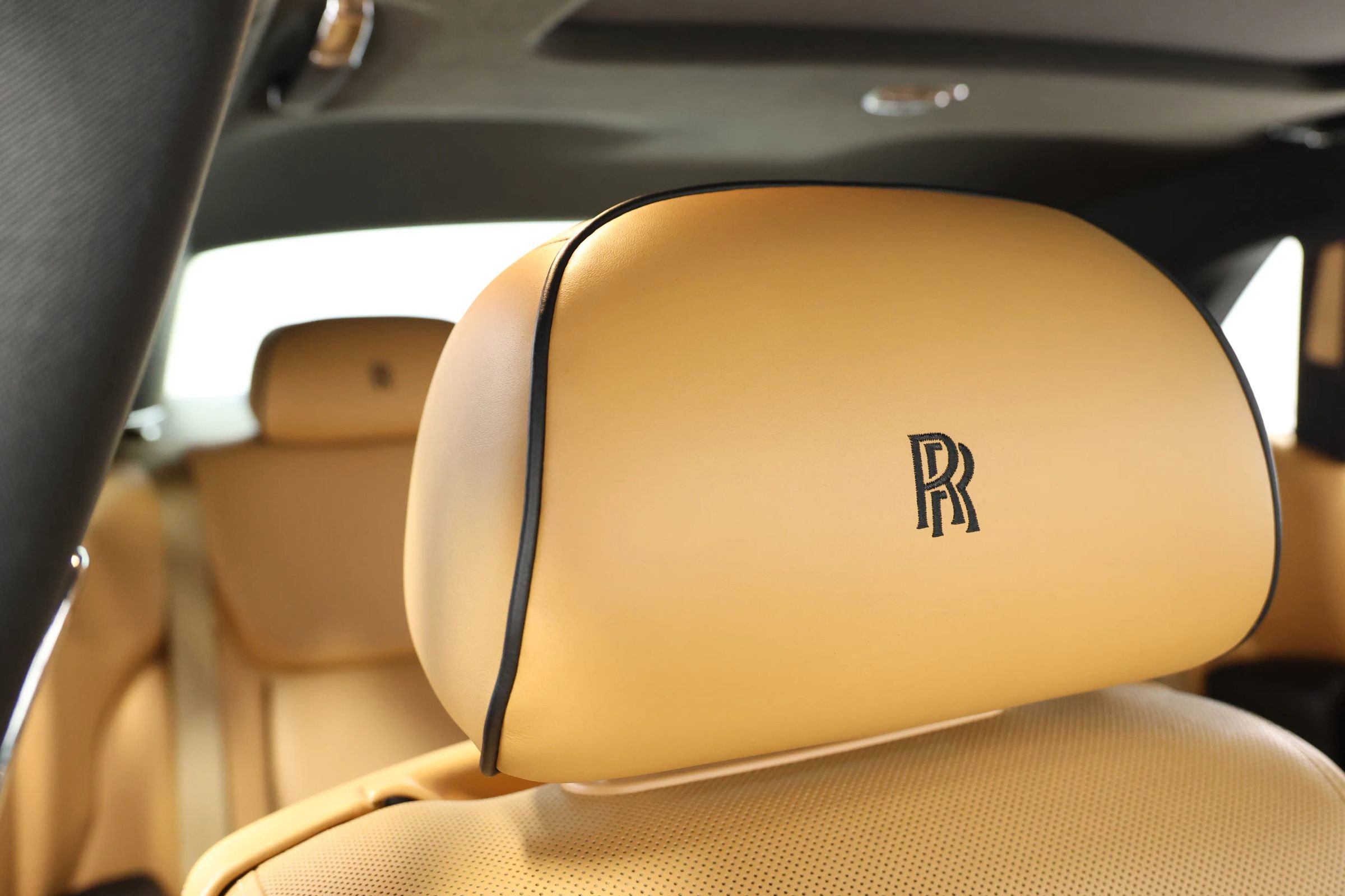 Used 2017 Rolls-Royce Ghost image 93