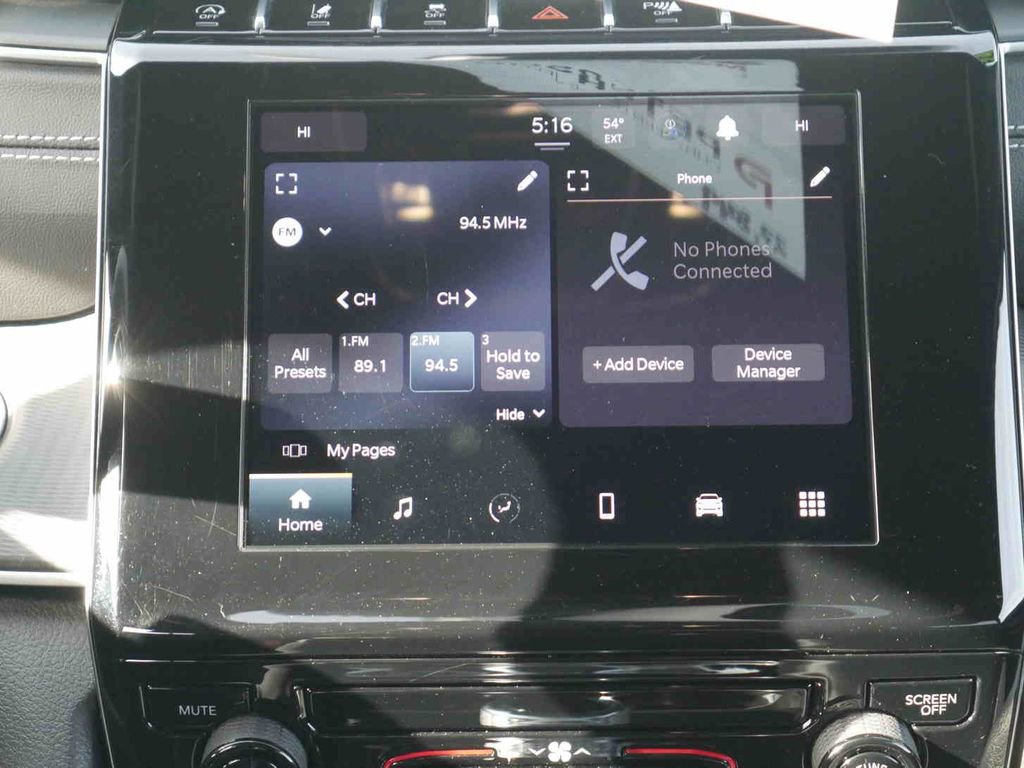 Certified 2024 Jeep Grand Cherokee L Laredo image 6