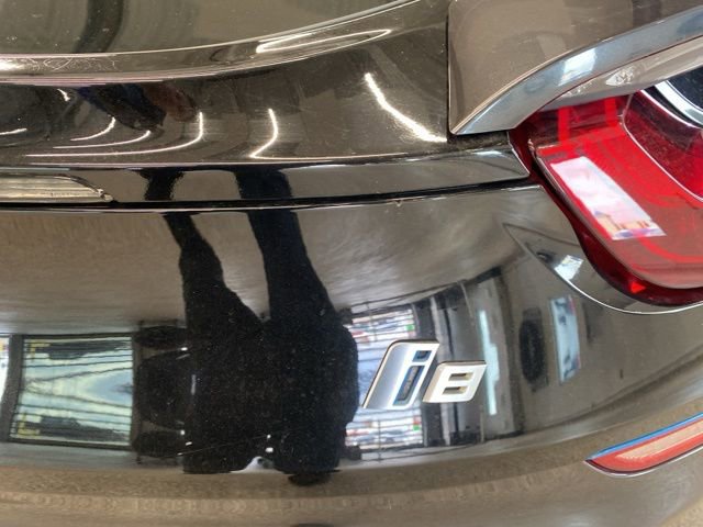 Used 2015 BMW i8 image 7