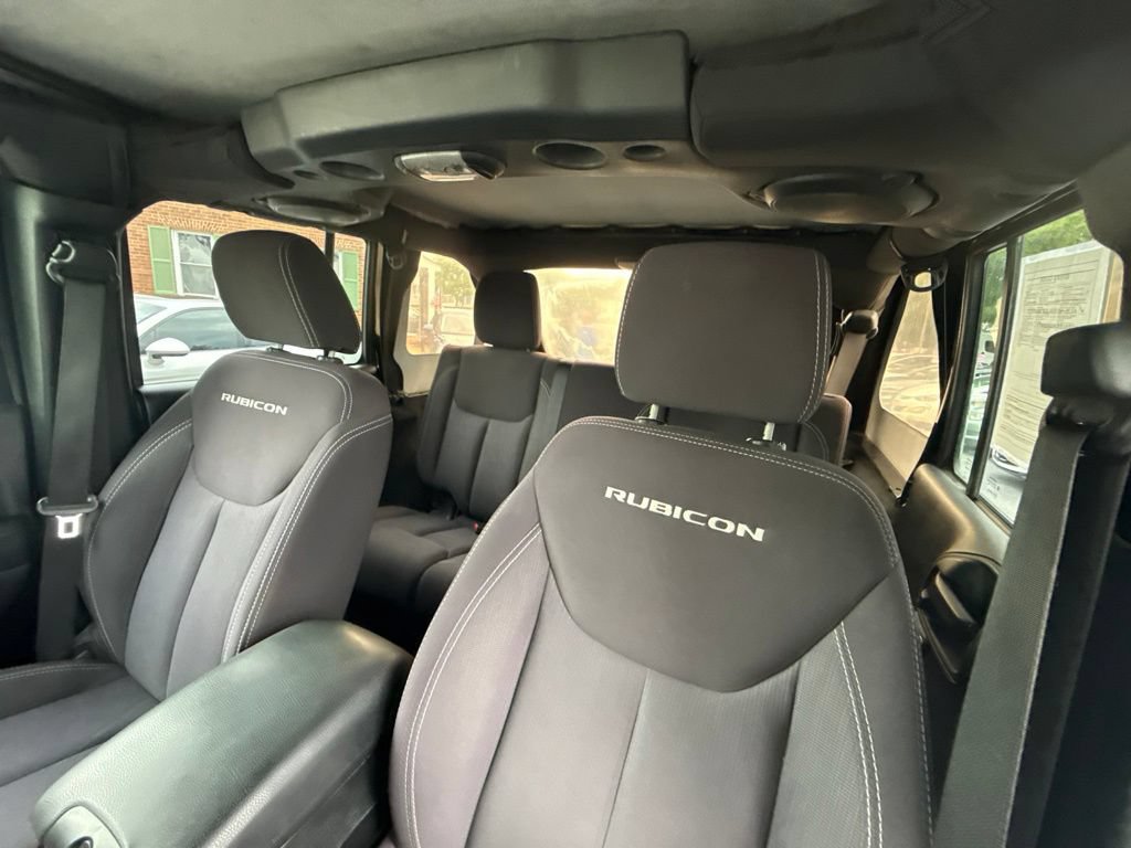 Used 2014 Jeep Wrangler Unlimited Rubicon w/ Connectivity Group AWD/4WD image 15