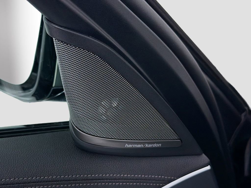 Used 2021 BMW M550i xDrive w/ Premium Package image 20