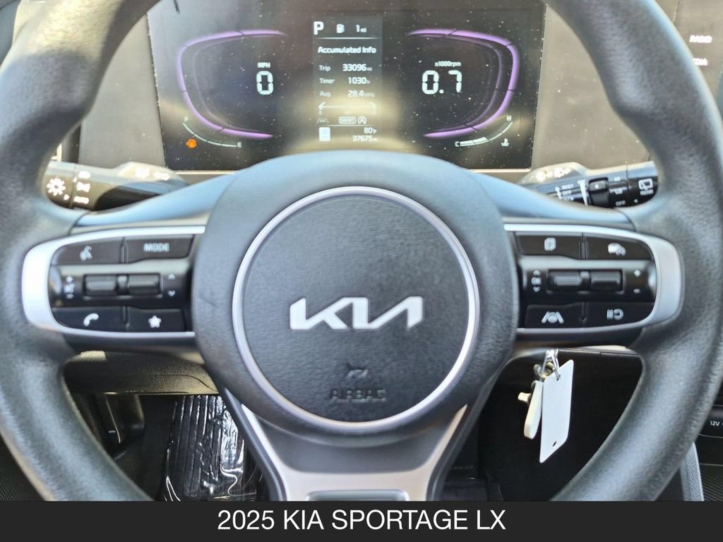 Used 2025 Kia Sportage LX FWD image 12