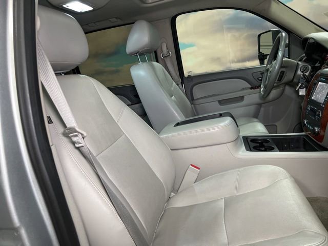 Used 2014 Chevrolet Silverado 2500 LTZ w/ LTZ Plus Package image 61