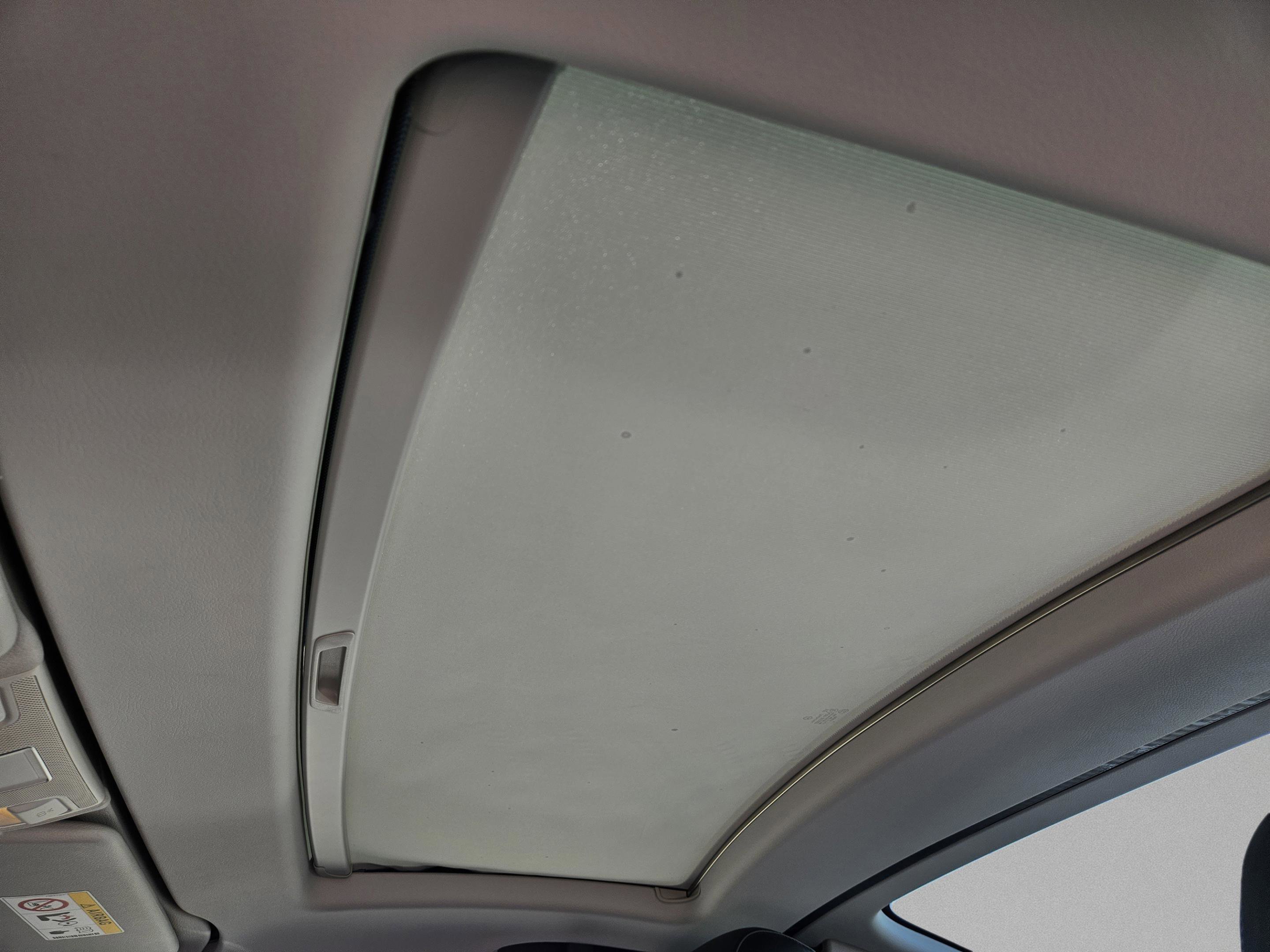 Used 2015 Mercedes-Benz SL 550 image 29