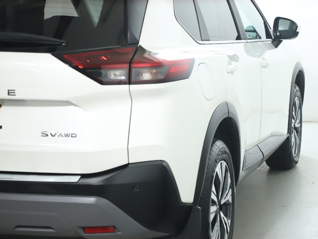 Used 2023 Nissan Rogue SV AWD/4WD image 45