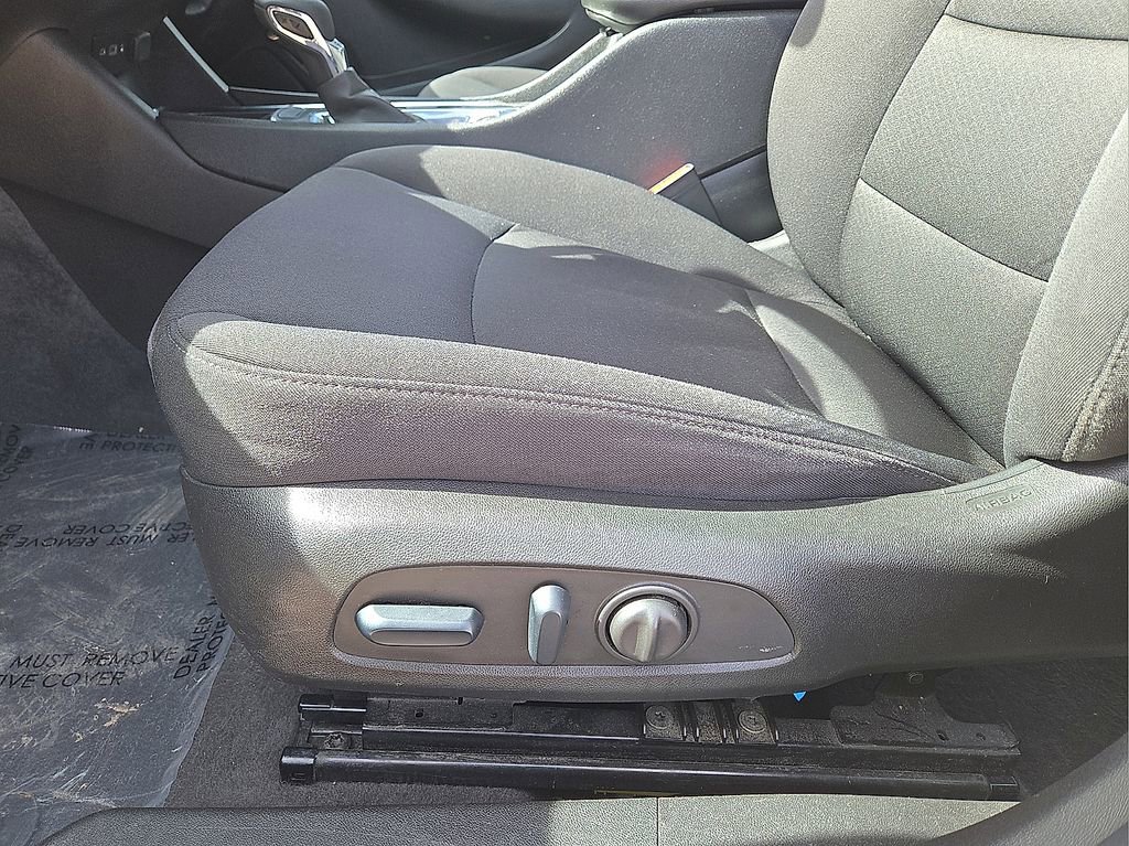 Used 2024 Chevrolet Malibu LT image 21