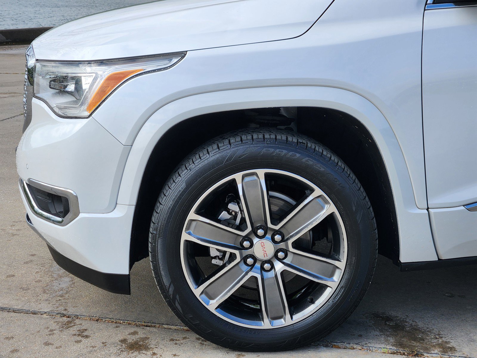 Used 2019 GMC Acadia Denali w/ Technology Package image 28