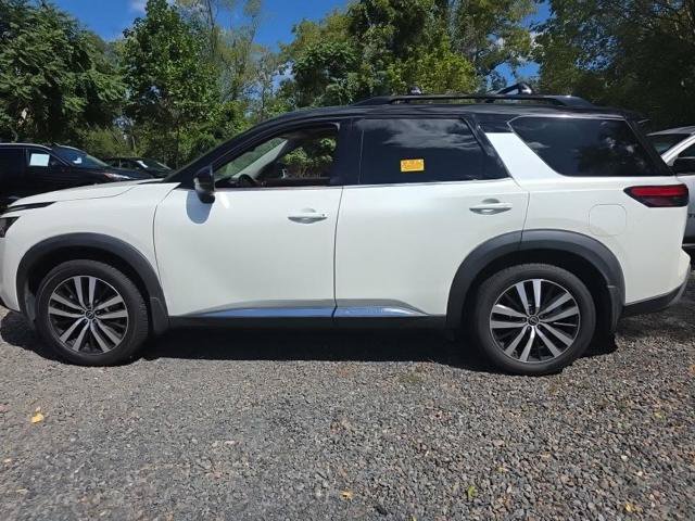 Used 2023 Nissan Pathfinder Platinum AWD/4WD image 7